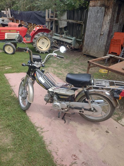 Scuter și motocicleta