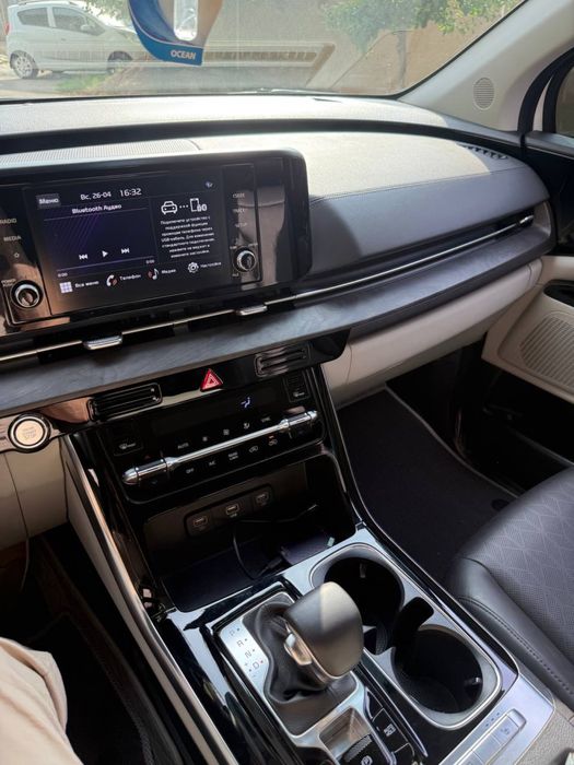 Kia Carnival 2023 — 3