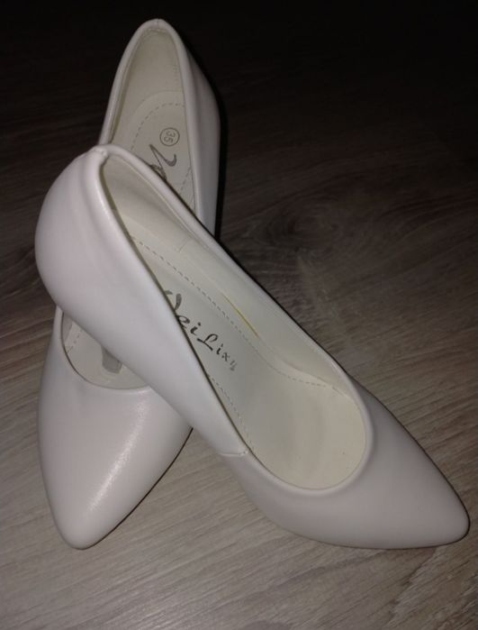 Продам туфли 35 размер