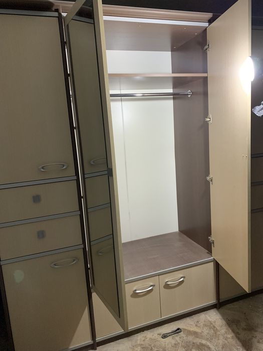 Спальный гарнитур