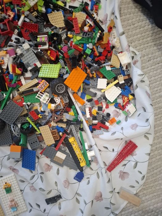 Лего / Lego, фигурки герои части над 6 кг.
