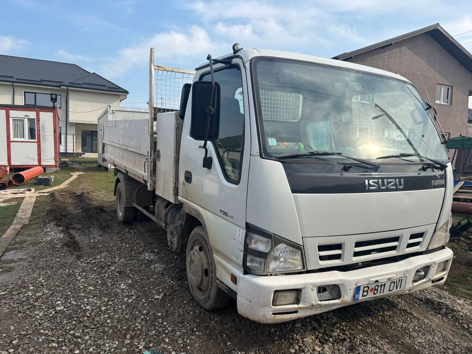 Isuzu npr basculanta