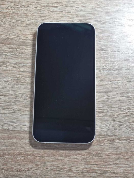 iPhone 13 128GB в идеальном состоянии