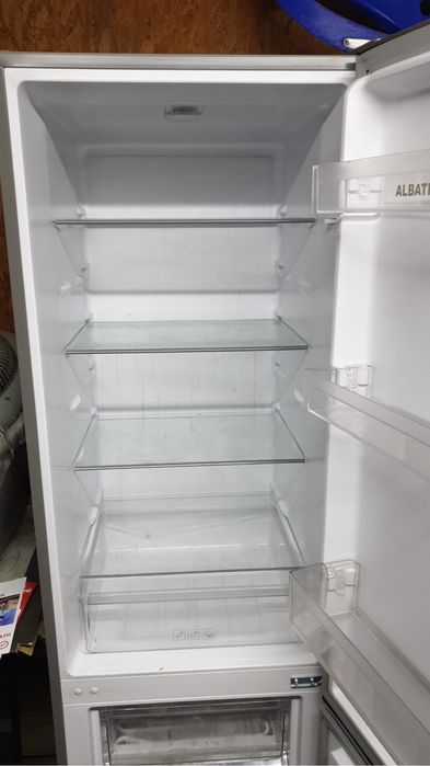 Vand combina frigorifica Albatros