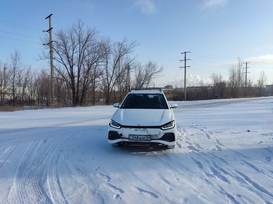 Электромобиль BYDE2