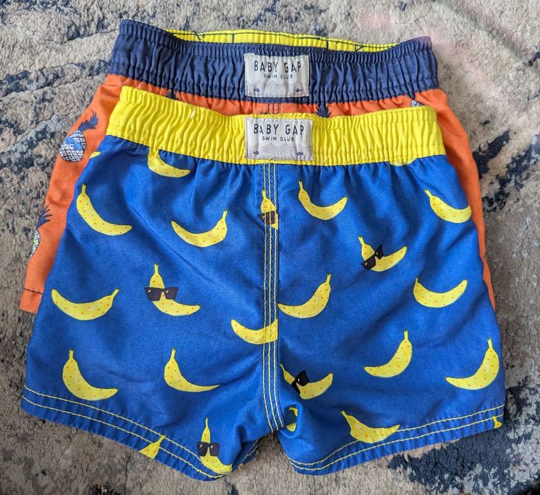 Оригинални панталонки за плуване на Gap,6-12м