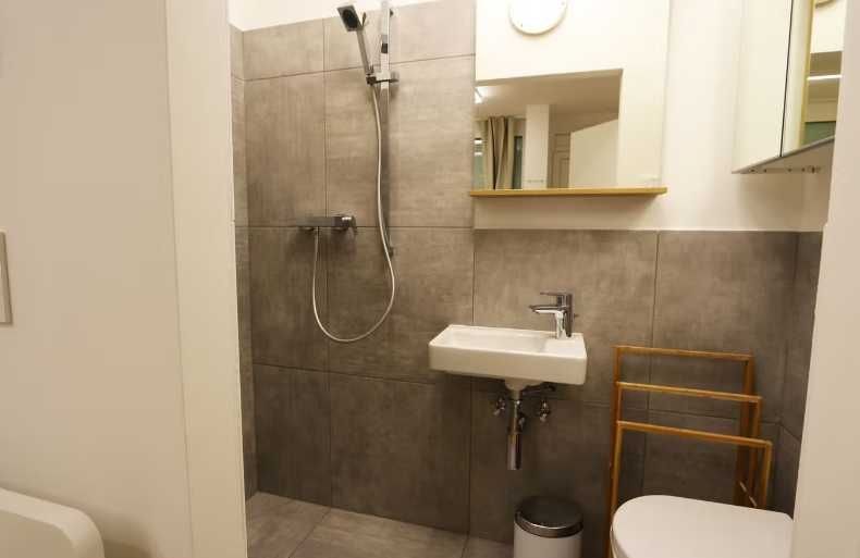 Дава се под наем Едностаен апартамент в Пловдив, Каменица 1 - 45 кв.м за 244.8 € - Снимка #1