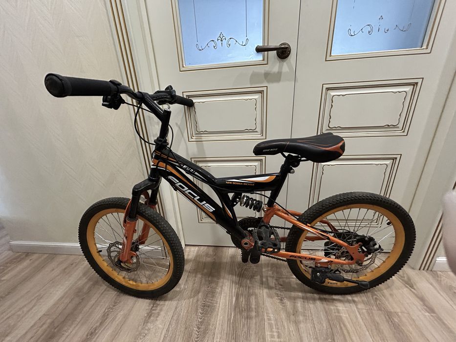 Велосипед FOCUS