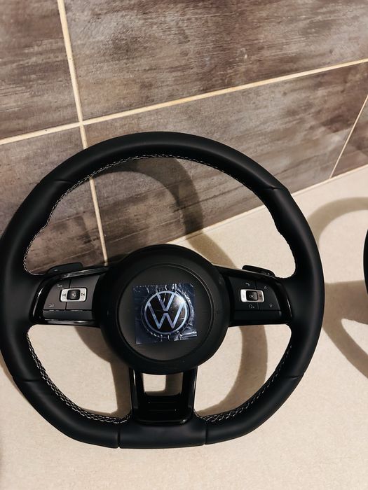Volan R line golf passat b6 b7 b8 arteon cc 12-18 comnezi