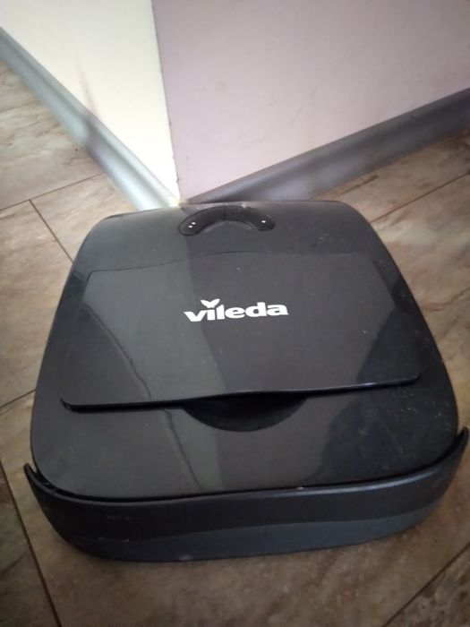 Aspirator Vileda foarte putin folosit