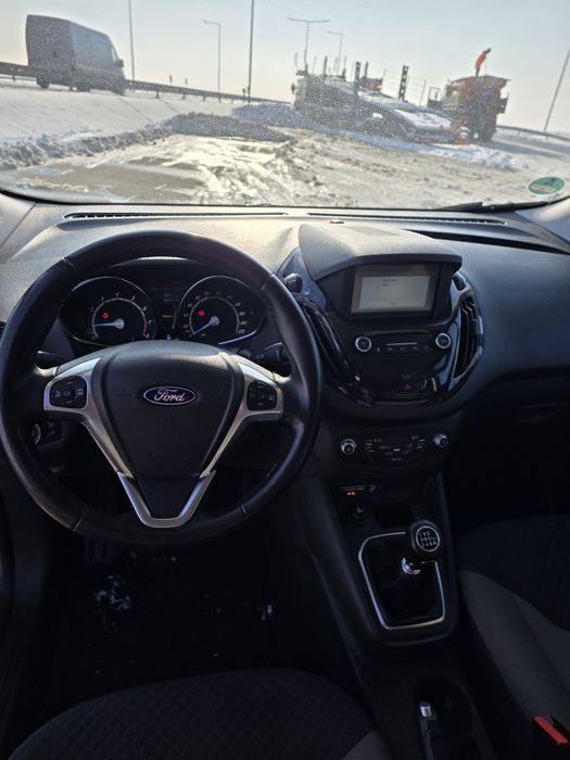 Proprietar vand FORD