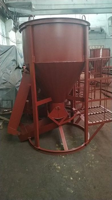 Бадья металлическая 1,2 м³ рюмка, колокольчик, для бетонных растворов