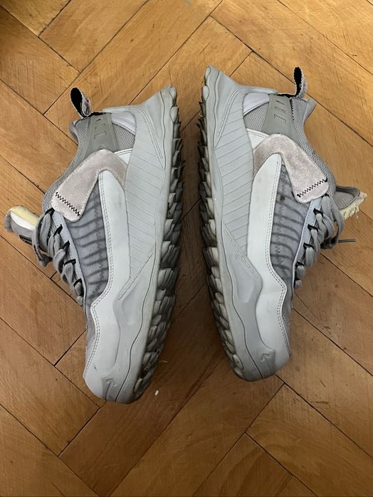 off white odsy 1000
