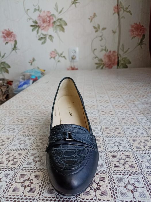 Туфли 39 размер на 38