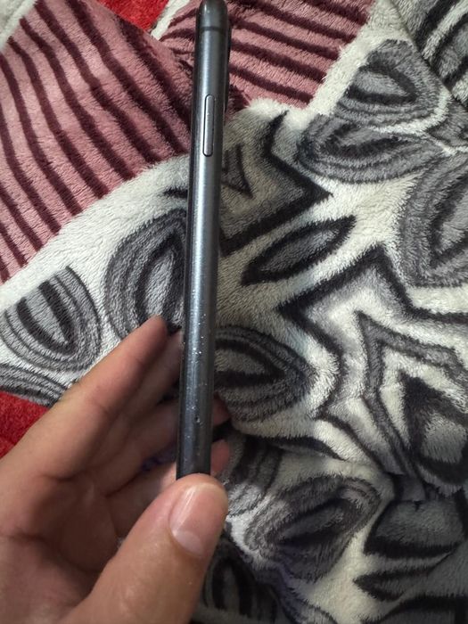 Продам  Iphone 11