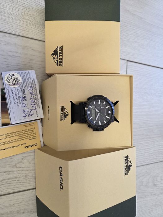 Casio pro trek 6621y ( g-shock)