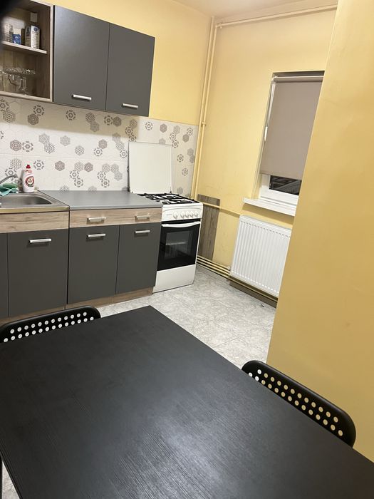 Inchiriez apartament 2 camere