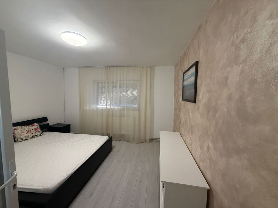 Casă de închiriat