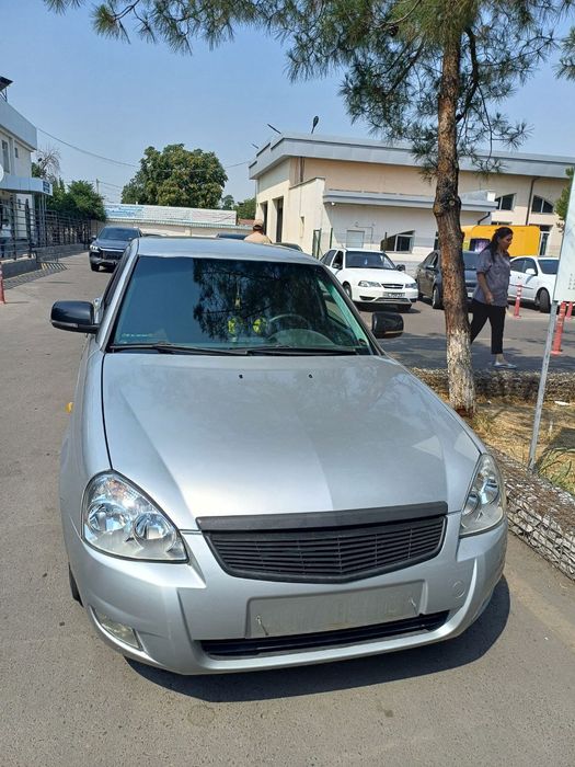 Срочно продаётся Приора 2008год.1.8 мотор