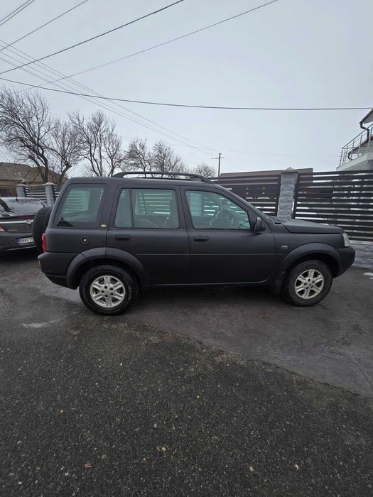 Land rover freelender 1