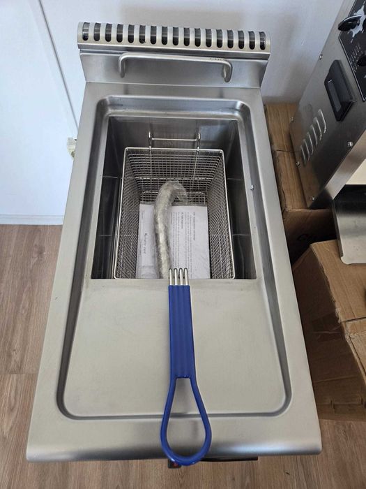 Friteuza profesionala 380V cu dulap robinet golire -TRANSPORT GRATUIT