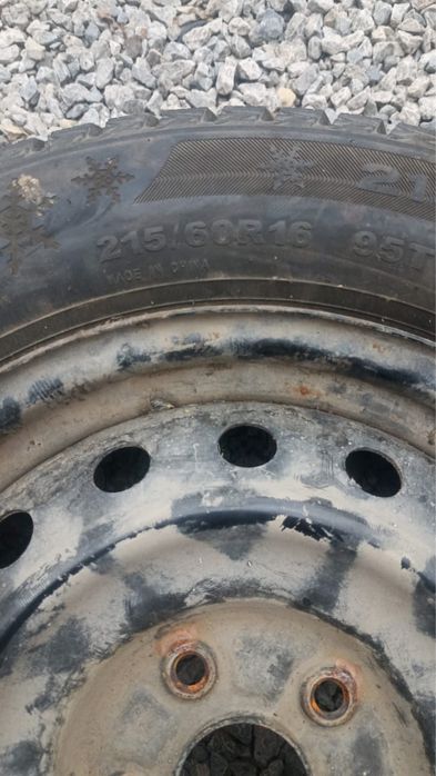 Продам шипованную резину