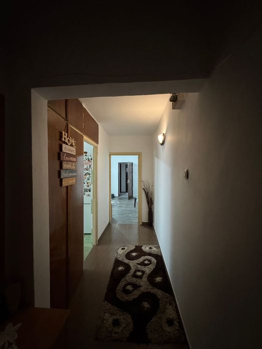 De inchiriat apartament 2 camere (Aleea Plopilor)