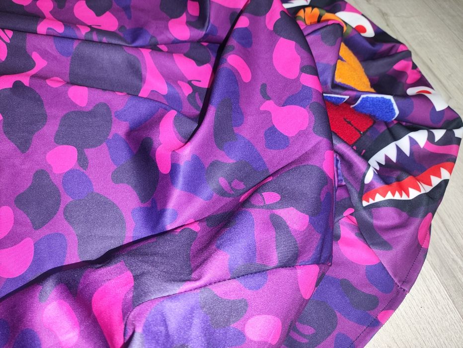 Фиолетовая ветровка BAPE