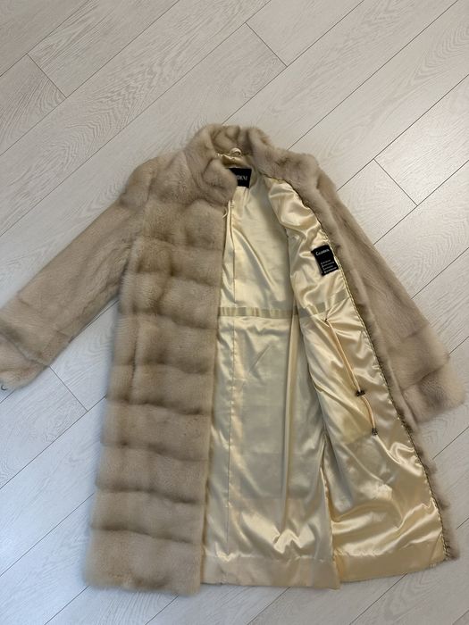 Продам норковую шубу