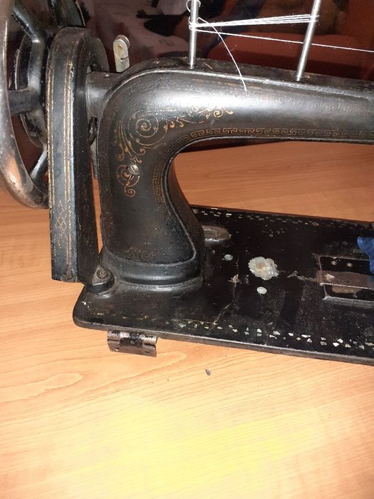 De vânzare mașină de cusut