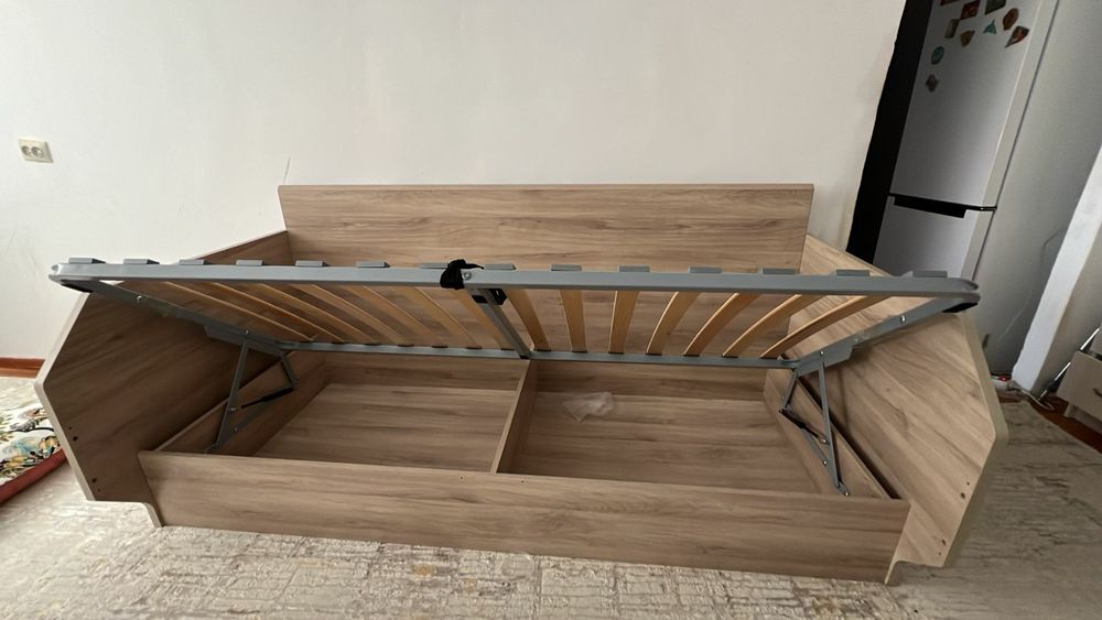 Продаётся кровать 100×200