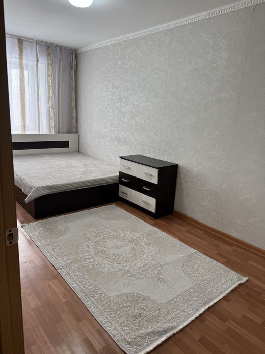 Продам квартиру район кафе весна.