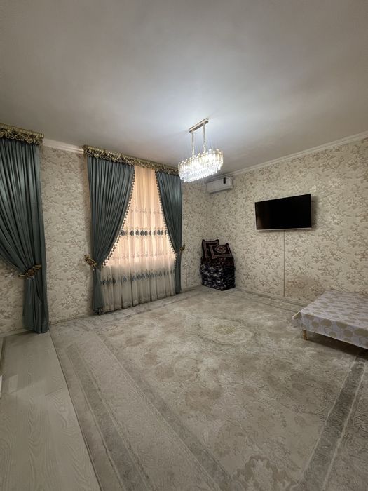 KOTTEJ sotiladi,3-xona,metroni yonida.