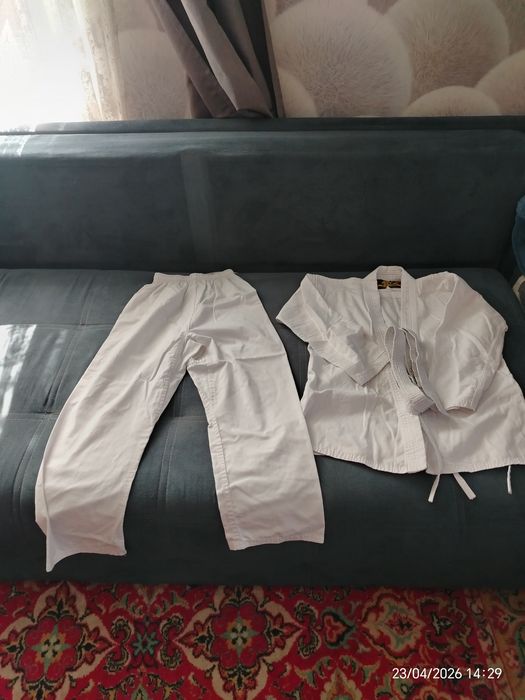 Продам кимоно на ребёнка