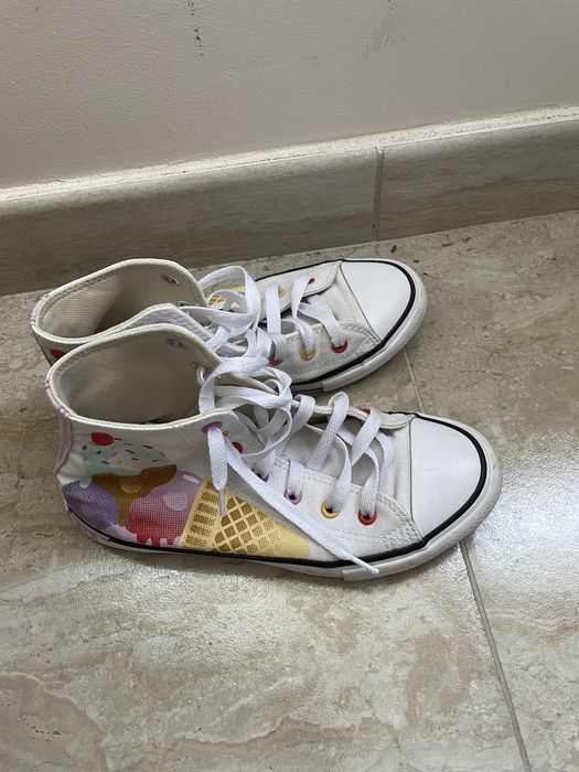 Converse pentru fete, marimea 35