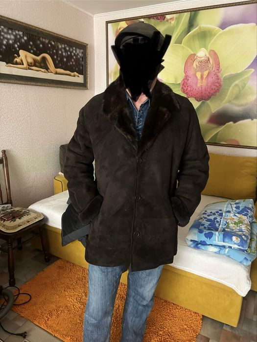 Продам натаральную дубленку.