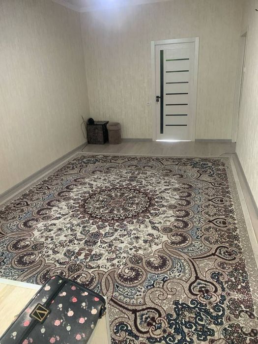 Sherikchilikka qizlarga kvartira
chilonzor metro yonida 
2 xona 3 xona