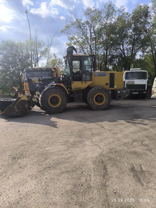 Погрузчик zl50 5 тонник 3 куба