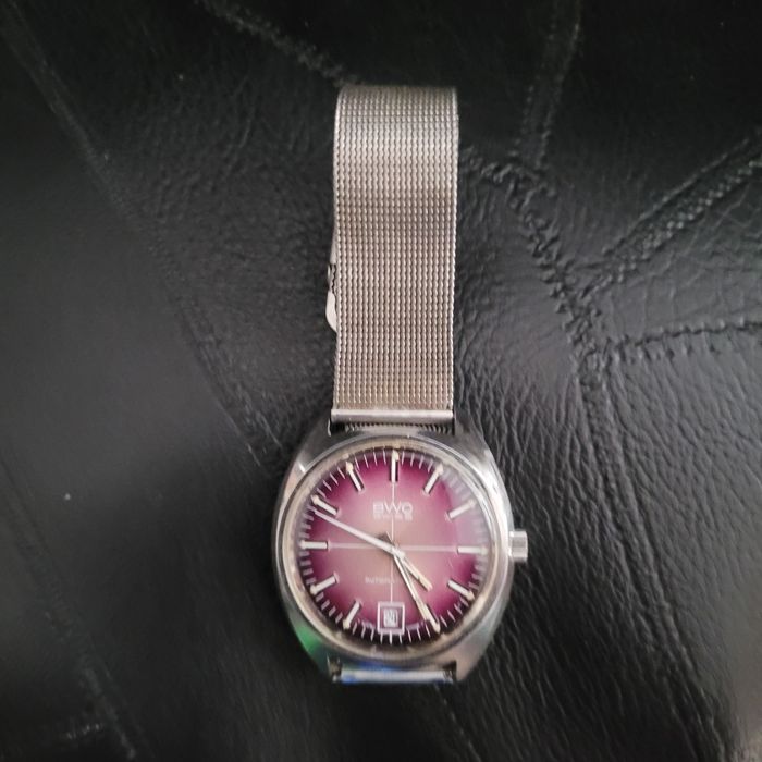 Часовник  BWC swiss automatic