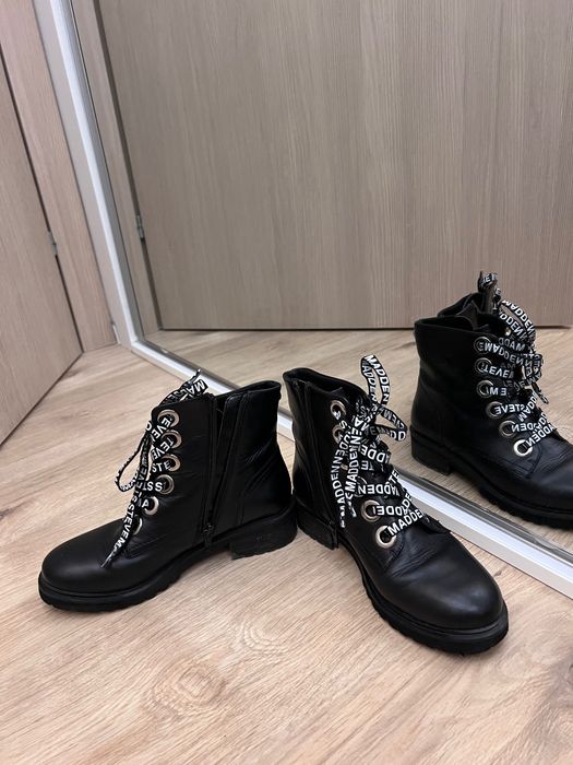 Bocanci Steve Madden mărimea 38