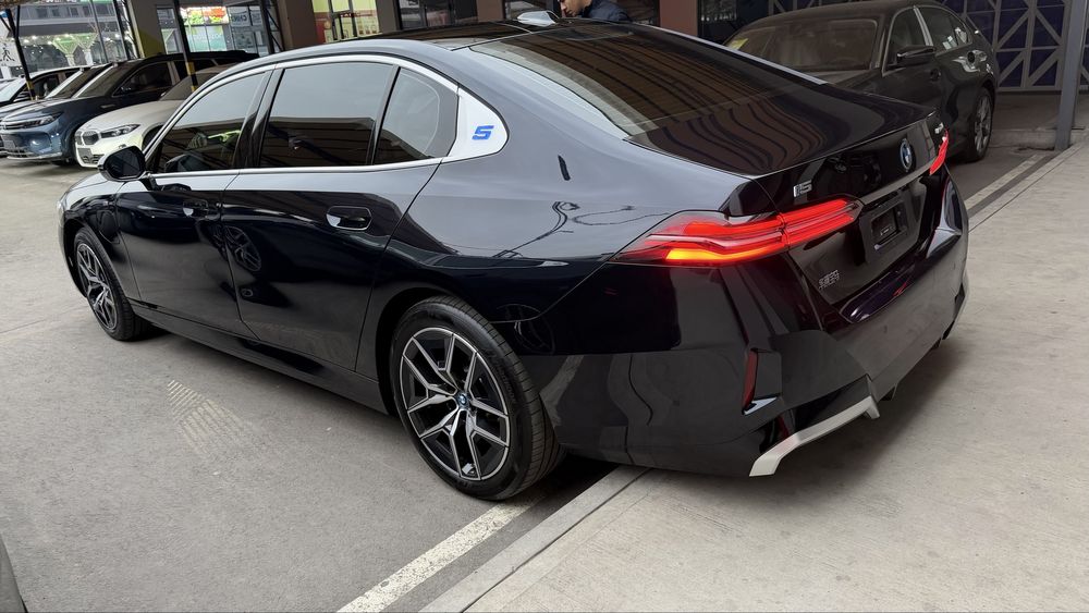 BMW i5 35L M-Sport 2014 yil
