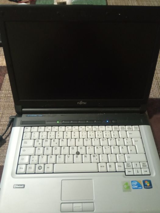 Лаптоп Sony Vaio и Fujitsu lifebook S710
