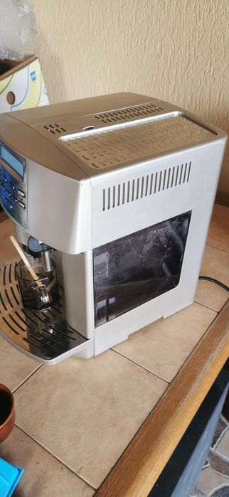 Expresor/Espressor/Aparat cafea Delonghi Magnifica Automatic