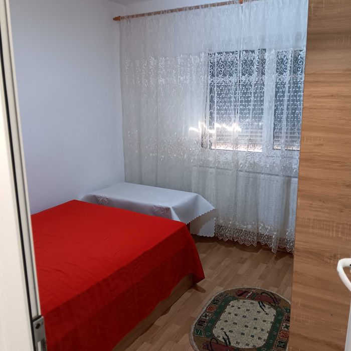 Inchiriez apartament 2 camere
