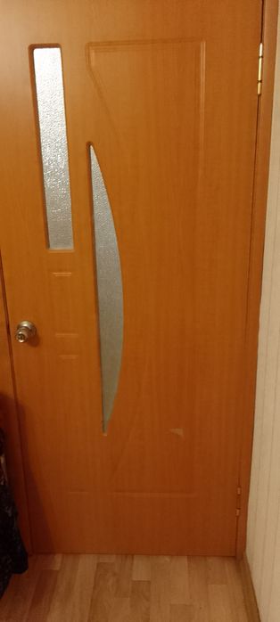 Продам двери  деревянные