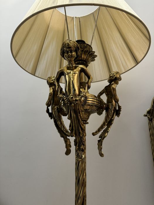 Lampadar din bronz