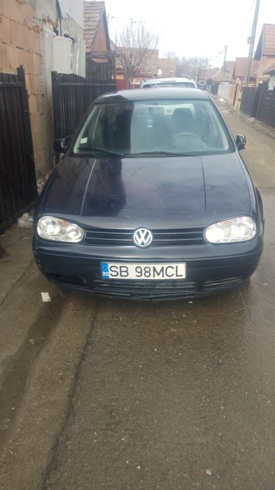 Vând sau schimb Golf IV