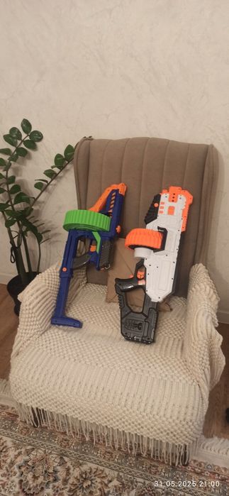 Продам бластеры 2 шт.