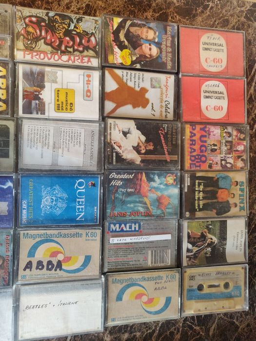 Casete audio muzica usoara si populara