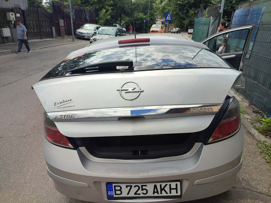 OPEL Astra 2009 — imagine 5